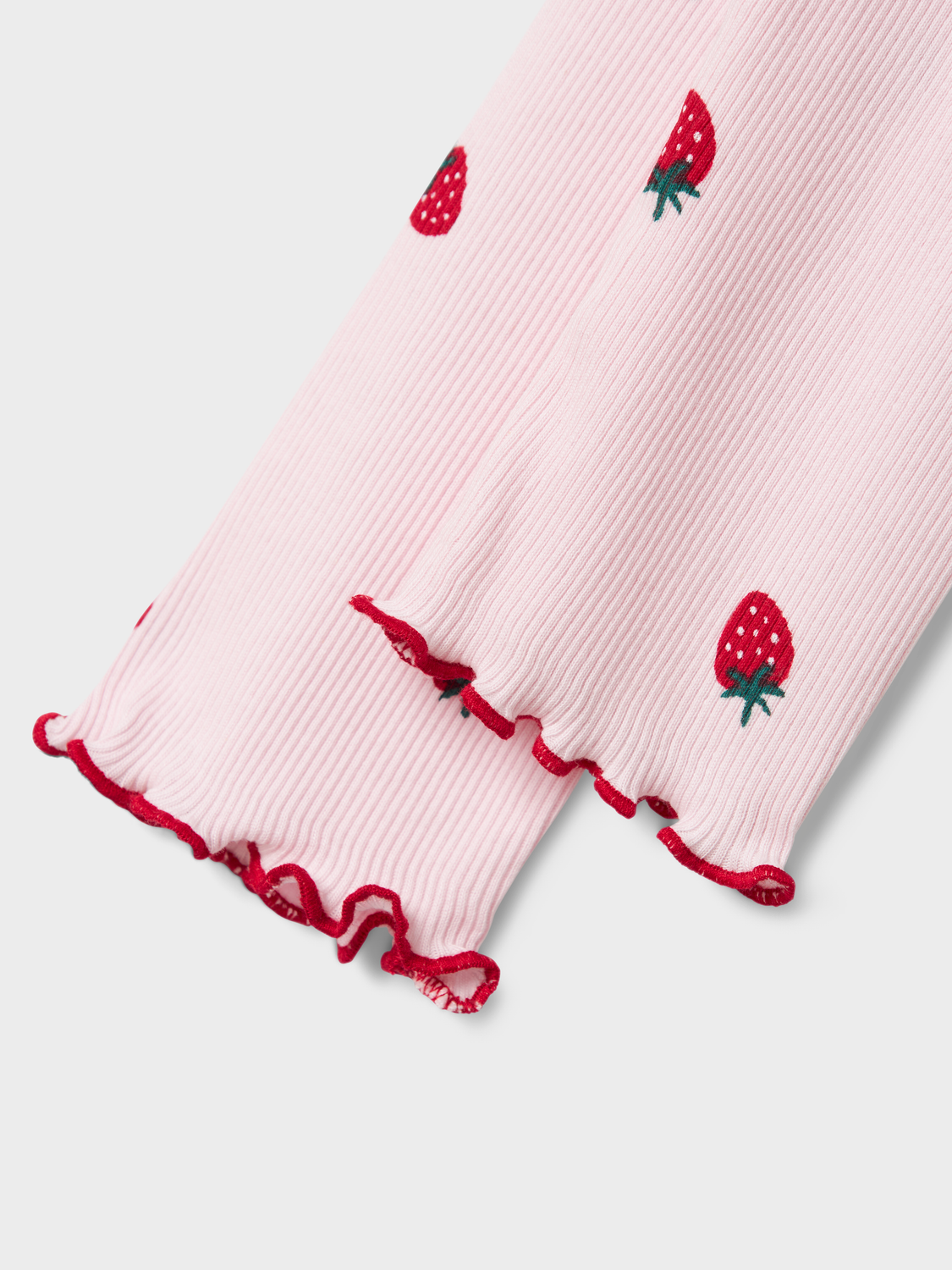 model_shot-front_full